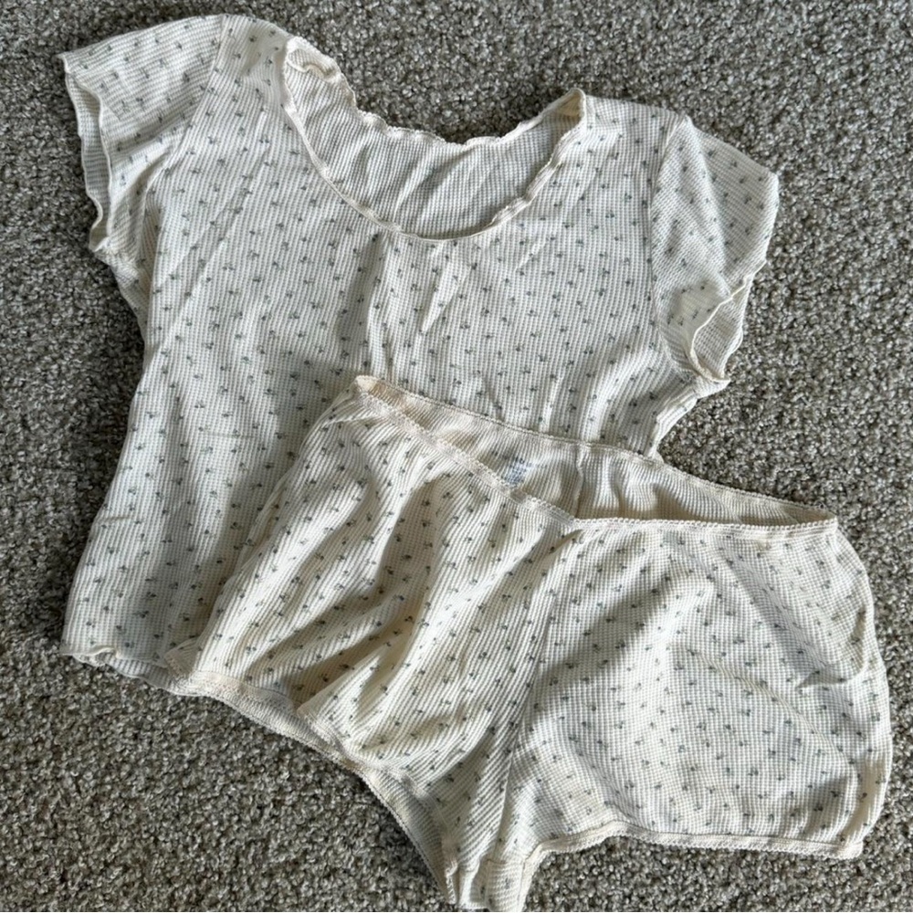 Brandy melville set, cream with little flowers and pointelle details